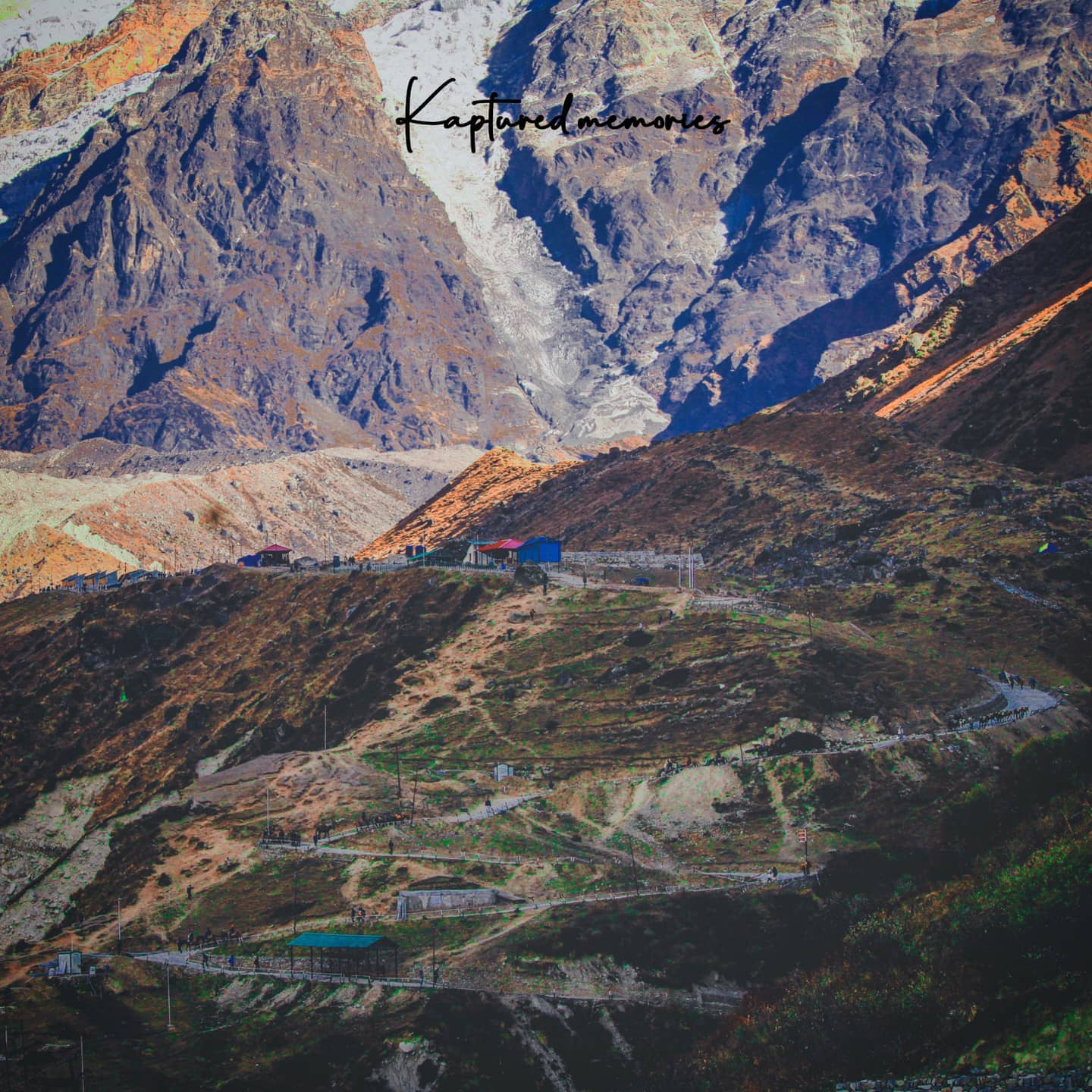 Kedarnath trek ✨🕉️.......
.
.
.
.
. for more shorts and turn on notification bell for latest posts🤗........
.
.
.
.
#shotoncanon #storiesofindia #kedarnathdham #trekking #travelphotography #mountainscape #landscapephotography #basecamp #kedarnath #temple #shutterbugladka #wreck_captured #kedarnathtrek #shivshankar #sunrise #shuttersofindia #delhigram #uttarakhandheaven #uttrakhand_dairies #rural #greenworld #peaceandlove #jaibholenath #jaimahakal #indianphotography #likeforlikes #followforfollowback #photooftheday #photographerlife #delhiphotographer