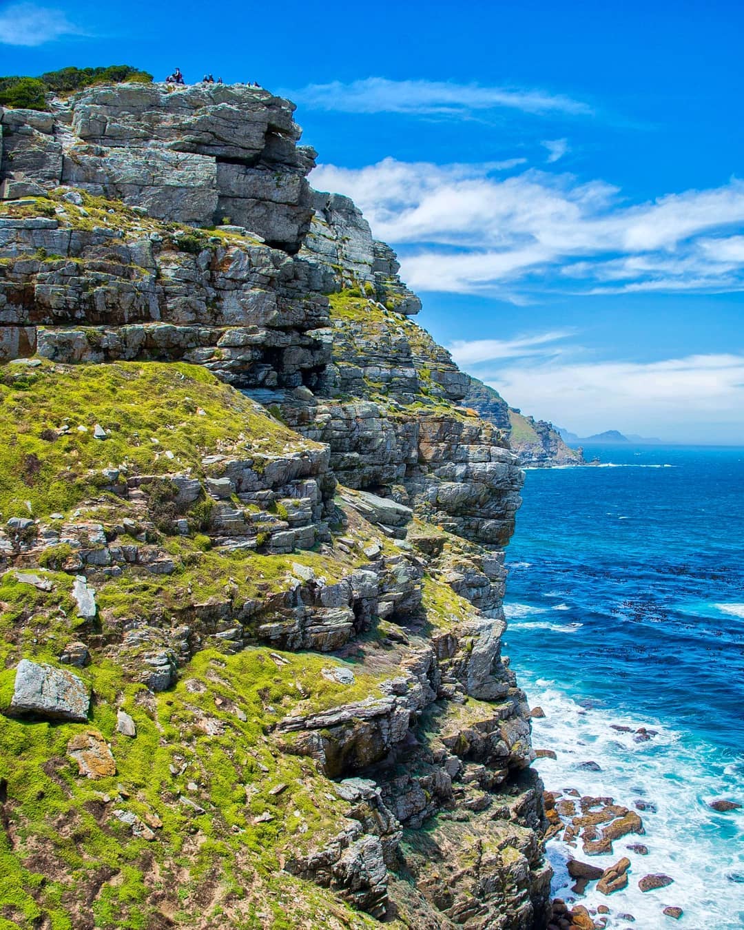 Where two oceans meet? Kind of...
⠀
Cape Point in South Africa is neither the southernmost point of Africa nor where the Atlantic and Indian oceans converge. That lies closer to Cape Agulhas located around 150km to the east-southeast of Cape Point.⠀
⠀
Regardless of their nautical (in-)significance, Cape Point and the Cape of Good Hope make for a beautiful day trip from Cape Town. The capes are a spectacular sight with towering rocky cliffs above crashing waves, banked by rolling green hills and craggy cliff tops.⠀
-⠀
-⠀
-⠀
-⠀
-⠀
-⠀
#CapeTown #CapeofGoodHope #SouthAfrica #lpPathfinders #rgphoto #BBCTravel #lonelyplanet #thisissouthafrica #MeetSouthAfrica #experiencesouthafrica #twooceans