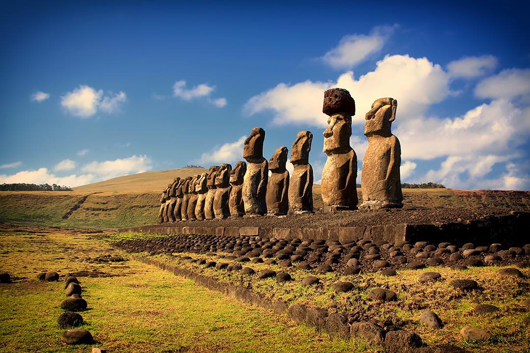 The magnificent moai 🗿 statues lined up at Ahu Tongariki catch the soft afternoon light just before #sunset on Easter Island in Chile. ⠀⠀
⠀⠀
At Ahu Tongariki, 15 grandiose statues stand to attention creating the postcard picture we’ve all seen bedecked on the covers of National Geographic and documentaries on the Discovery Channel. Set against a brilliant blue sky or crimson sunset, Tongariki is probably the most breathtaking site on the island. We were so impressed we visited the site twice. ⠀⠀
-⠀
-⠀
-⠀
-⠀
-⠀
-⠀
#EasterIsland #RapaNui #IsladePascua #Chile #moai #science #Easter #adventure #adventureawaits #adventureculture #traveldeeper #neverstopexploring #keepitwild #thegreatoutdoors #backpacking #adventurethatislife #global_hotshotz #lpfanphoto #passionpassport #worldtravelbook #exploretocreate #theoutbound