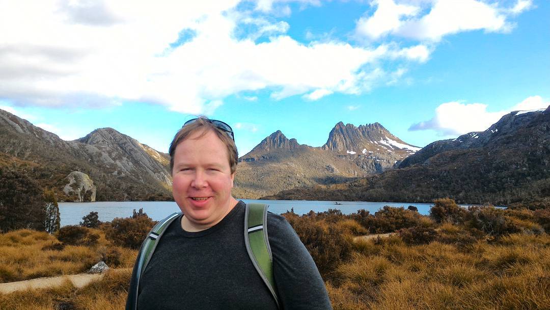 Armed with backpack drinking water against the beauty and danger of nature we could never take it for granted even on a perfect day like this! Conditions change in a matter of day or minutes where nature beauty lies! #cradlemountain #Tasmania #spring #fusiontourism #rechargelife #travel #digitalnomad #periscope #vacation #digitalnomads #traveler #instatravel #scenery #nature #wildlife #holiday #photooftheday #sunrise #sunset #travelling #mountain #tourism #tourist #localtravel #travelgram #igtravel #landscape  #travelblog #coast