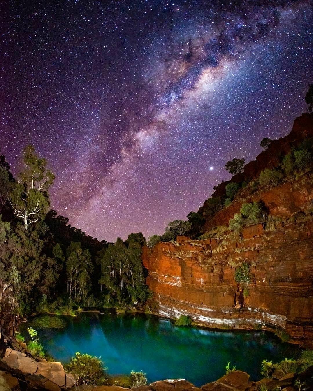 Outback treat ▶Reposted from @australiasnorthwest 🌟We reckon the starlight sets off Karijini's ancient rocky tunnels, plunging gorges and crystal-clear waterways just perfectly, don't you?!
.
📷 @naomirosephoto with the magical nighttime capture
.
#australiasnorthwest #epicpilbara #NWbucketlist #wanderoutyonder #australia #westernaustralia #adventureawaits #seeaustralia #thisiswa