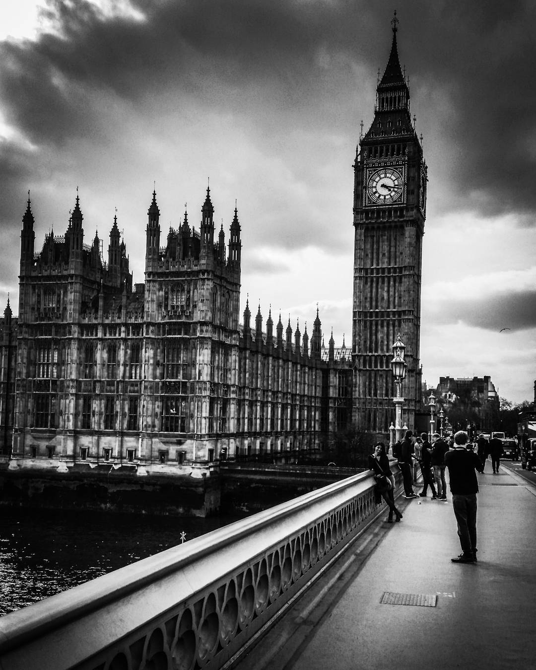 London // #london #bigben #blackandwhite #lookingup #city #building #clouds #photooftheday #instadaily #instagood