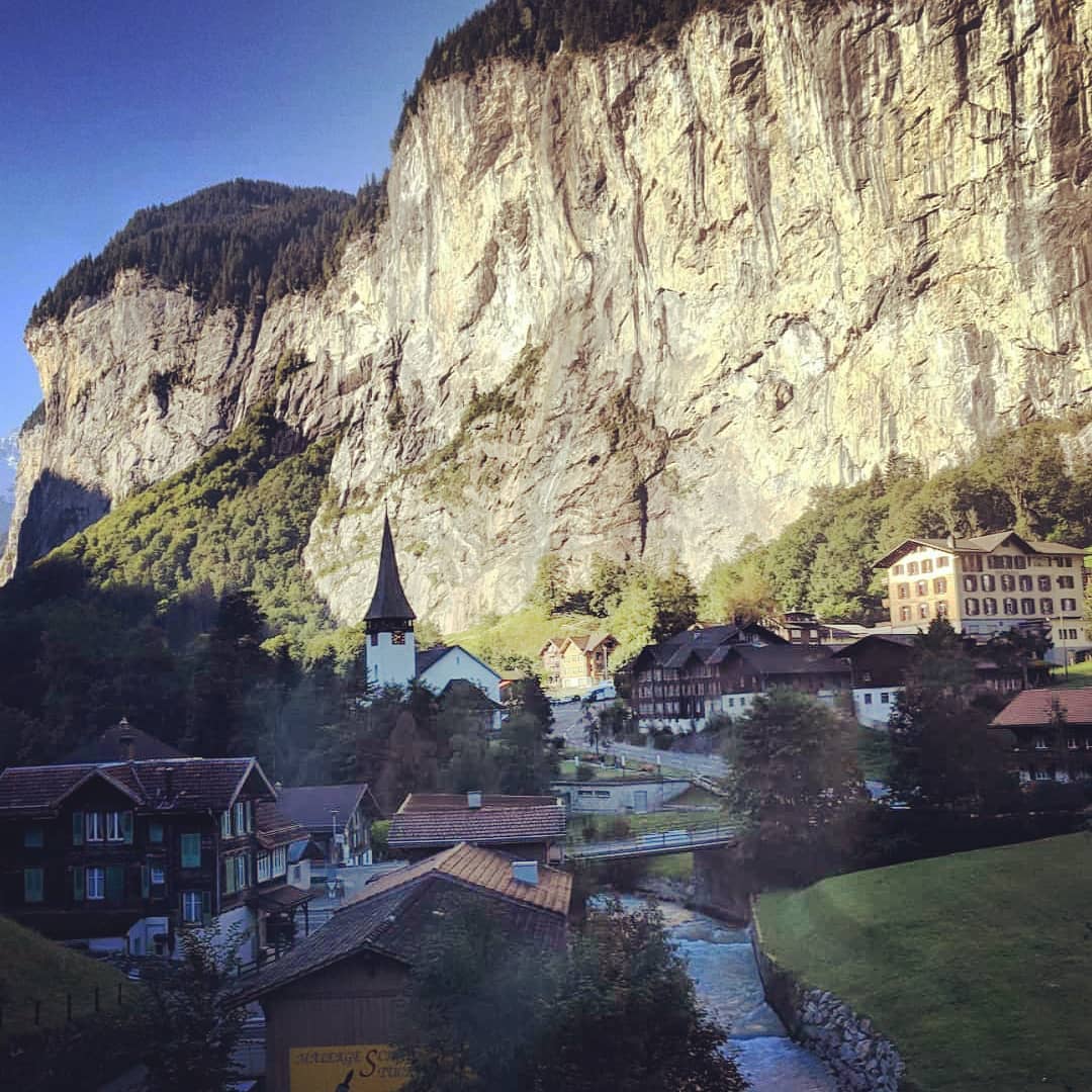 When there isn't famous Lautenbrunnen waterfall 😔 visited this valley in wrong time of year 🙈🇨🇭 #lauterbrunnen #Switzerland #valley #waterfalls