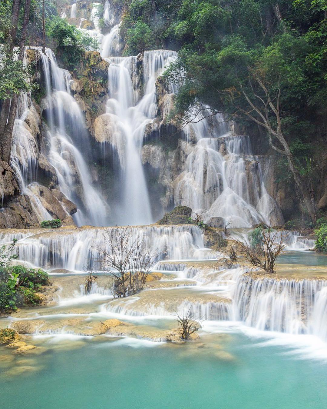 Kuang Si waterfall 💦 #luangprabang #laos #kuangsi #kuangsifalls #water #waterfall #waterfalls #longexposure #nature #beautiful #beautifulplace #incredible_shot #travel #travelblog #wonderful_places #world_illife #travelgram #waterfallsfordays #worldplaces