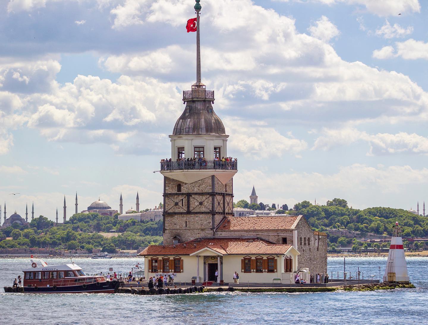 The Maiden's Tower, also known as Leander's Tower (Tower of Leandros) since the medieval Byzantine period, is a tower lying on a small islet located at the southern entrance of the Bosphorus strait 200 m from the coast of Üsküdar in Istanbul, Turkey.
.
.
#istanbul #turkey #türkiye #üsküdar #towerofleandros #leanderstower #lighthouse #hagiasophia #bluemosque #jamesbondislands #constantinople #jamesbond #sightseeing #cloudy #istanbulturkey #wonderful_places #beautifulplaces #canon #travel #maidenstower #europe #europetravel #europe_pics #traveling #travelblog #travelblogger #turkiye #istanbulbestpictures #topkapipalace #topkapi
