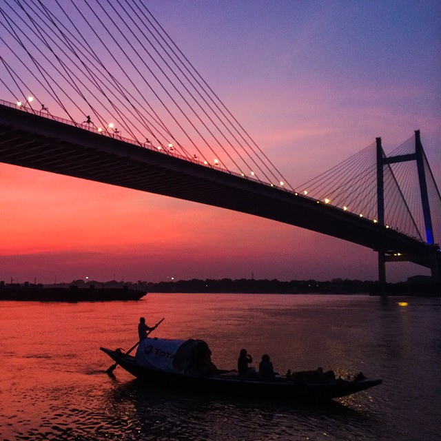 As the river gently flows... #ganga #vidyasagarsetu #sunset #river #boat #calcutta #_oye