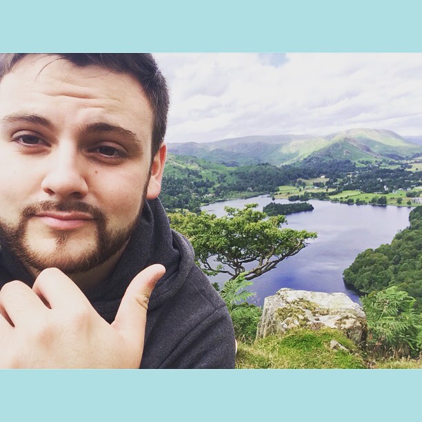 'Check that view out behind me, and say no more...' #lake #district #lakes #views #Godlives #peace #quiet #photogrid @photogridorg